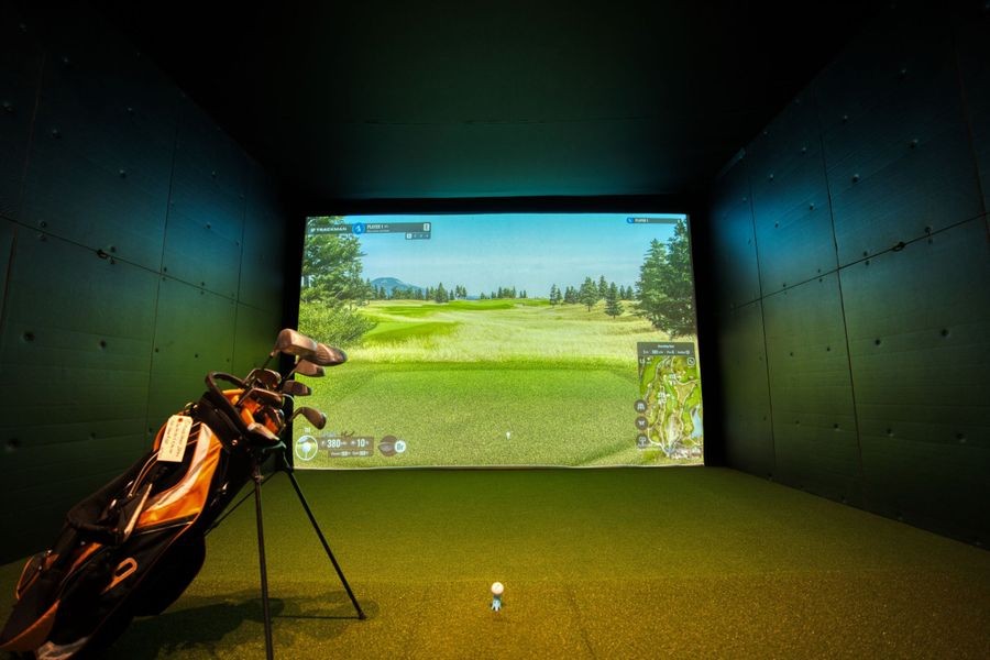 extend-your-golf-season-with-a-home-simulator